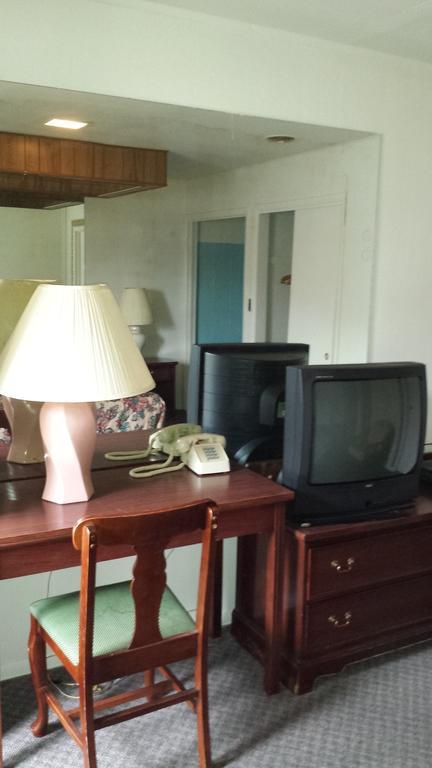 Olde Court Inn Wheeling Bilik gambar